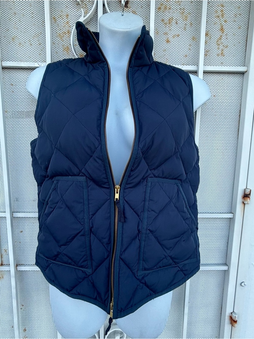 J. Jill M Navy Quilted Puffer Vest Down Blend Snap close patch Pocket Zip